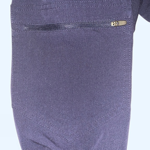 Gently Loved Authentic Technical Collection Zamora Jogger Scrub Pants by FIGS - Picture 4 of 11